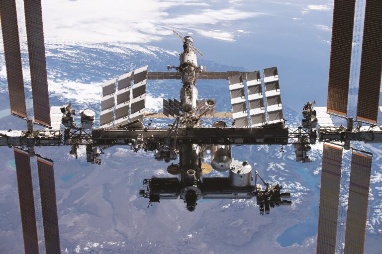 ISS-in-2021-as-seen-from-Dragon_NASA.jpeg