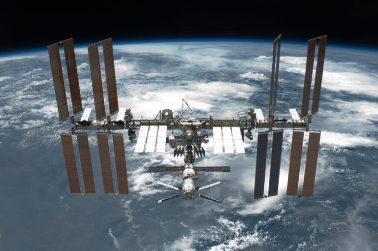 STS-134_International_Space_Station_after_undocking_20260316_231949.jpg