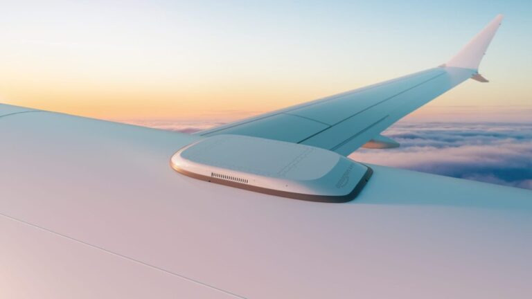 Amazon-Leo-Aviation-Antenna-16_9-scaled.jpg