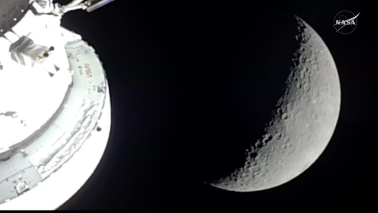 art2-moonapproach.jpeg