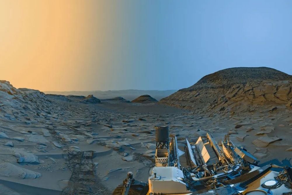 MSL Curiosity is exploring a region in Gale Crater called the Amapari Marker Band. It's like a bathtub ring where metals have accumulated unexpectedly. The region is evidence that Gale Crater was once a paleolake. Image Credit: NASA/JPL-Caltech