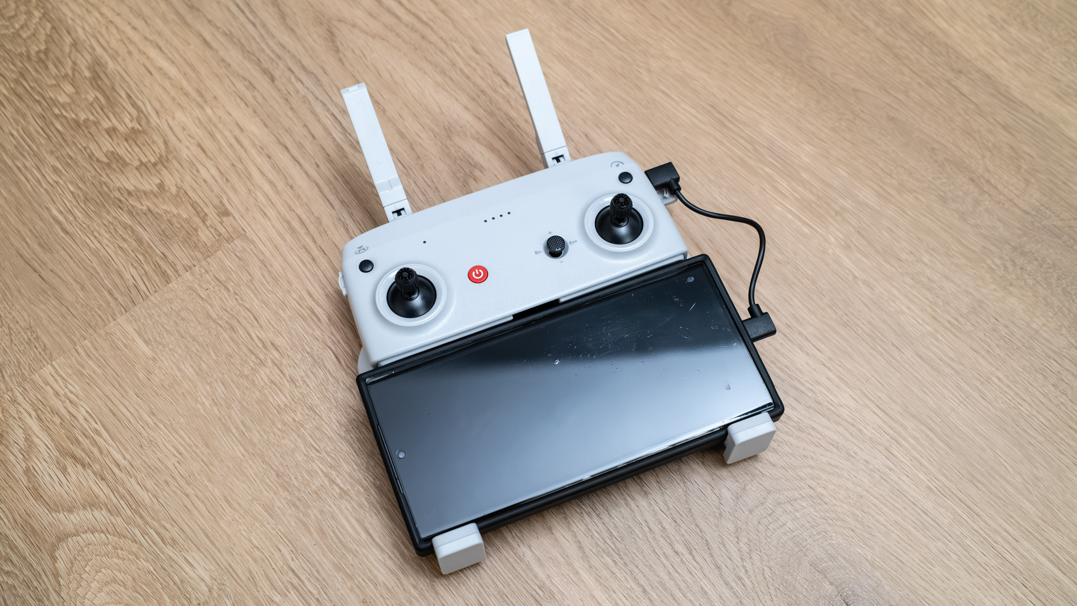 Holy Stone HS900 controller set up ready for flight