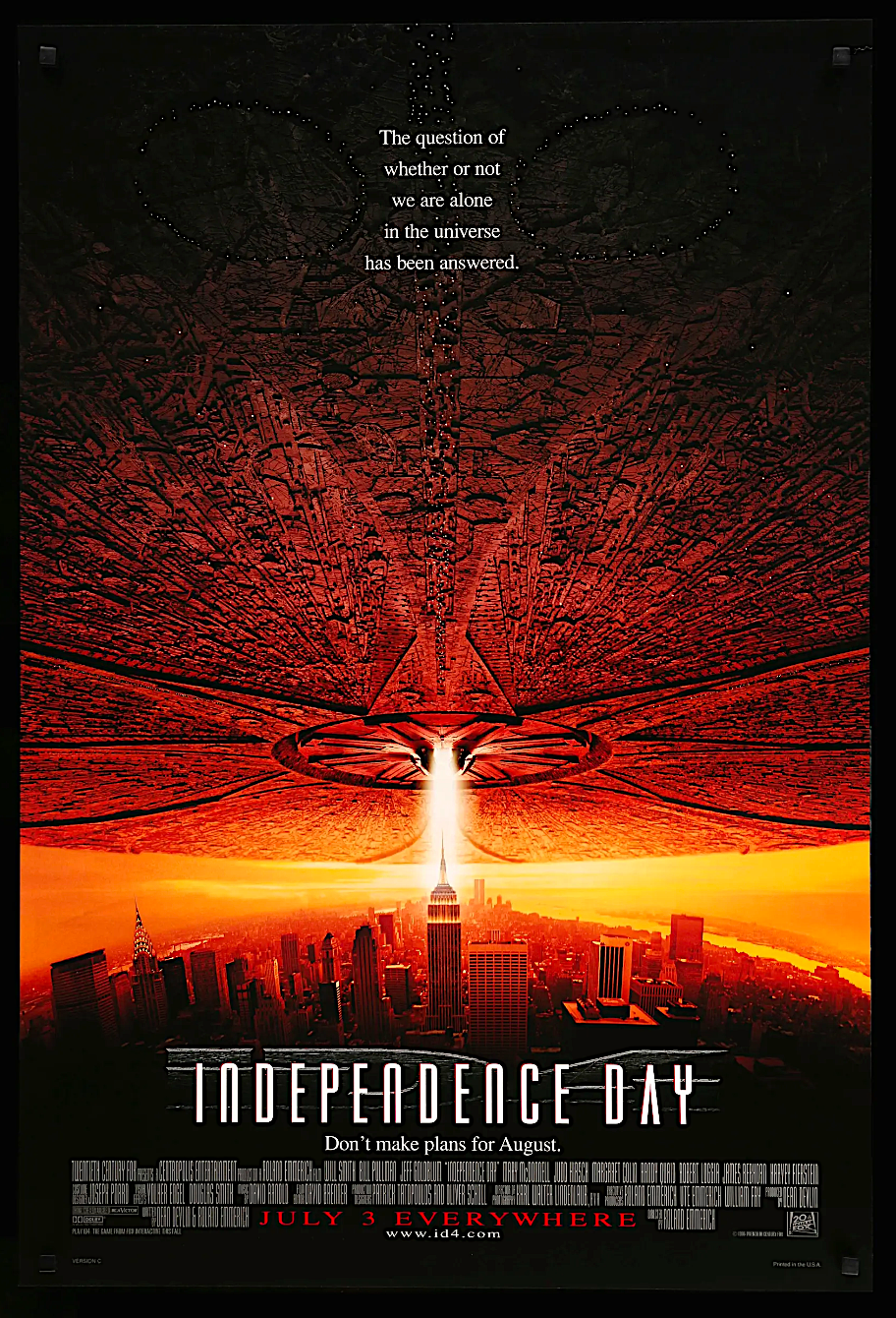 a movie poster for a sci-fi film of a huge spaceship over Manhattan