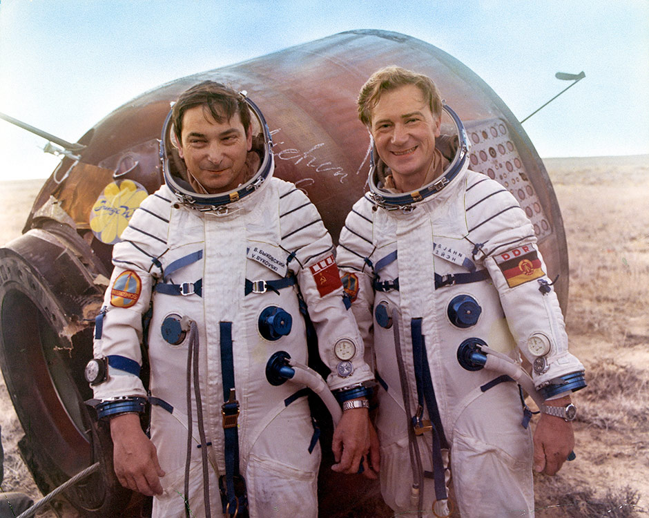Soyuz 31 crewmates Valery Bykovsky and Sigmund J&amp;auml;hn are seen after landing in Kazakhstan in September 1978.